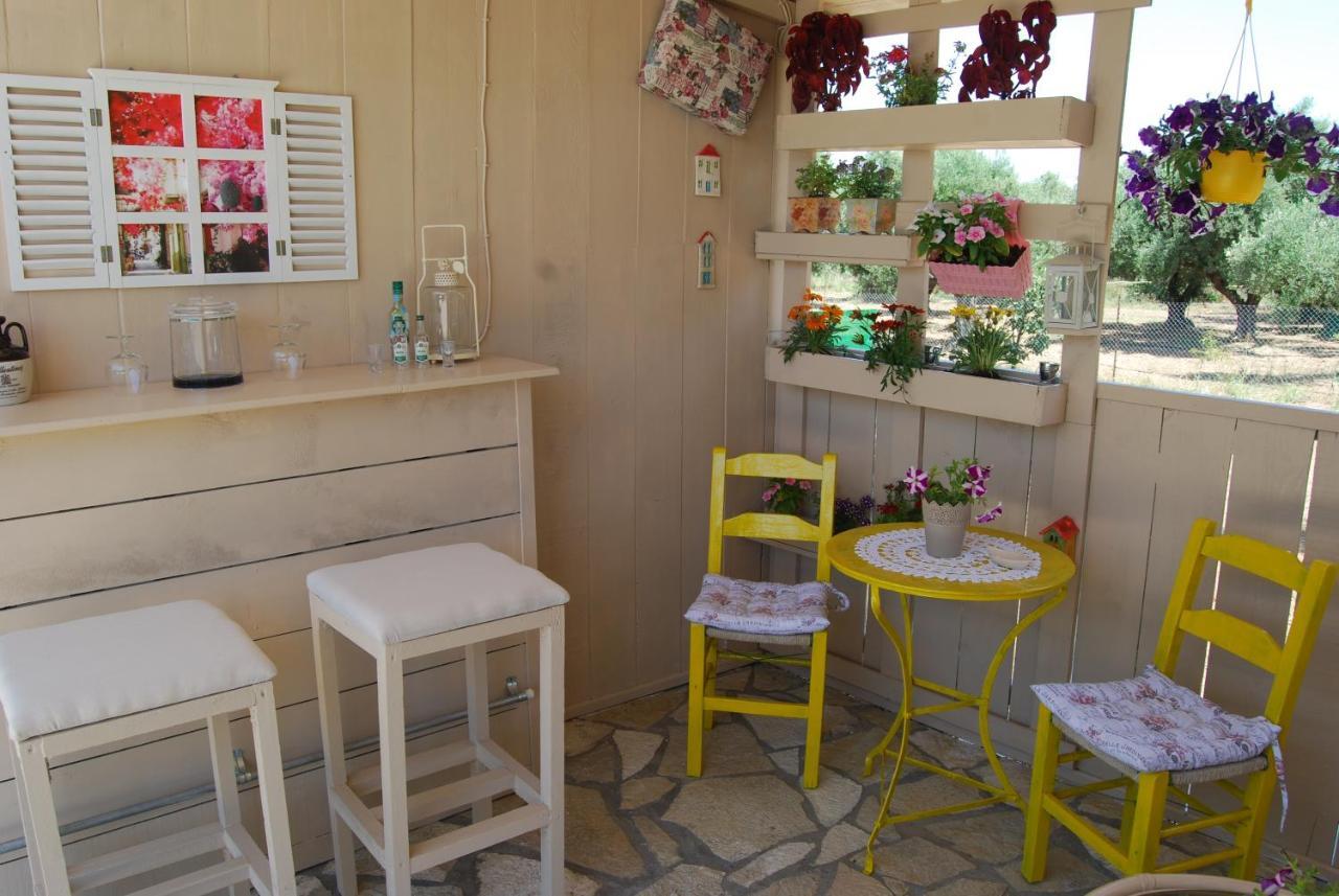 Kastro-Kyllini Luxury Traditional Room The Small Bookstore מראה חיצוני תמונה