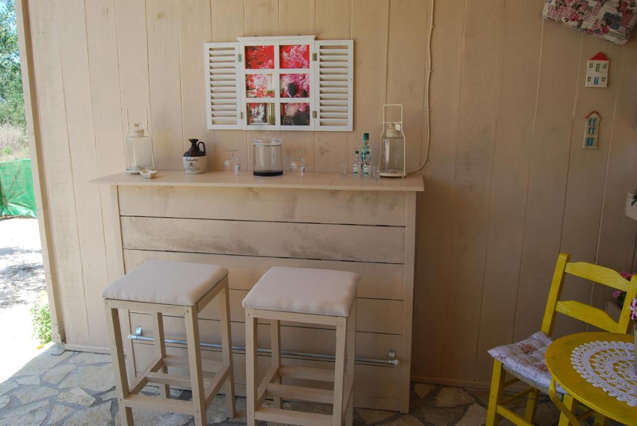Kastro-Kyllini Luxury Traditional Room The Small Bookstore מראה חיצוני תמונה