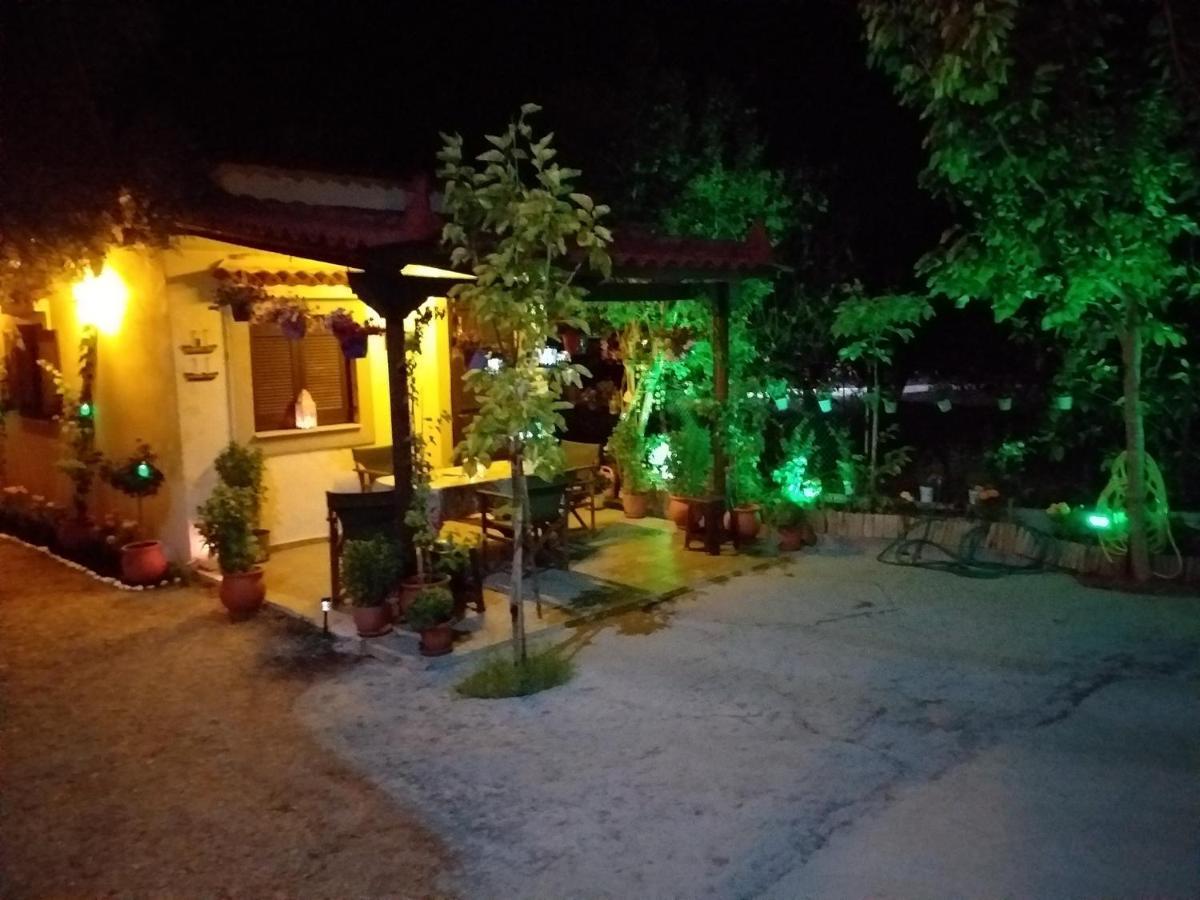 Kastro-Kyllini Luxury Traditional Room The Small Bookstore מראה חיצוני תמונה