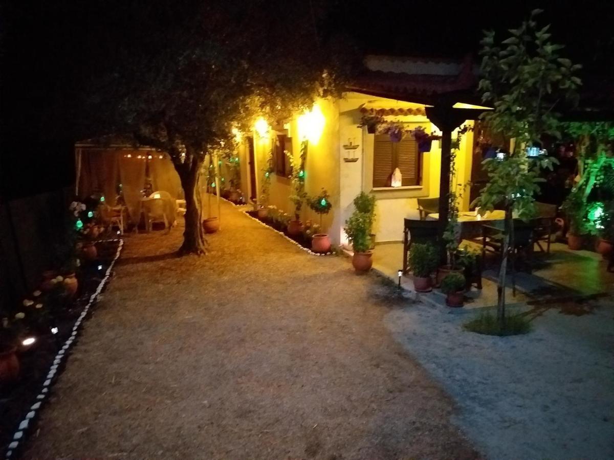 Kastro-Kyllini Luxury Traditional Room The Small Bookstore מראה חיצוני תמונה